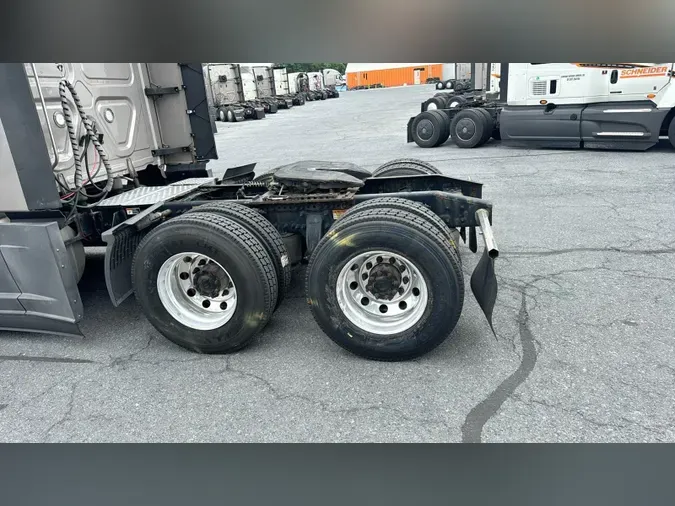 2023 Freightliner Cascadia 126