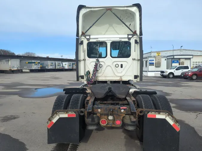 2018 FREIGHTLINER/MERCEDES CASCADIA 125