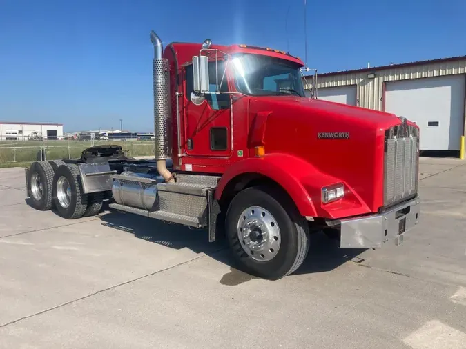 2020 Kenworth T800