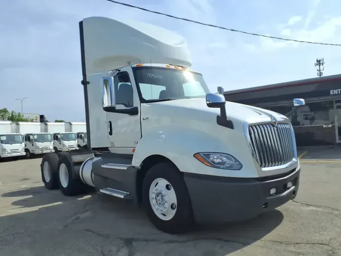 2018 NAVISTAR INTERNATIONAL LT625 DAYCAB T/A