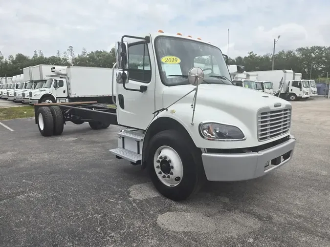 2019 FREIGHTLINER/MERCEDES M2 106