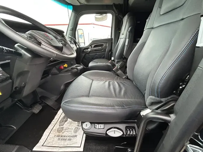 2025 Kenworth W990705538b8e941e5a00d61a47e58856b69