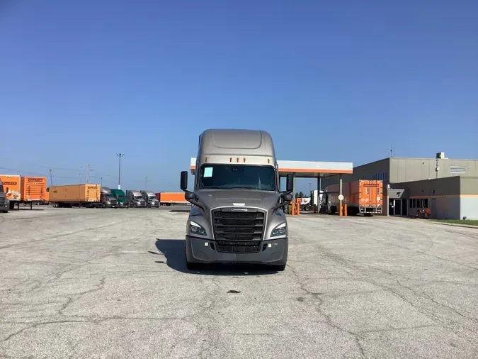2023 Freightliner Cascadia 12670587b46f60dc7828858c1186bef28ee
