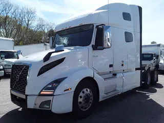 2019 VOLVO VNL64T-760