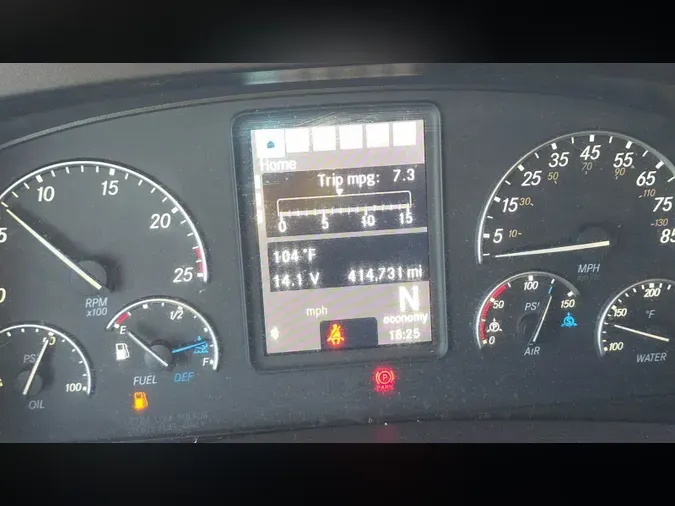 2023 Freightliner Cascadia 126