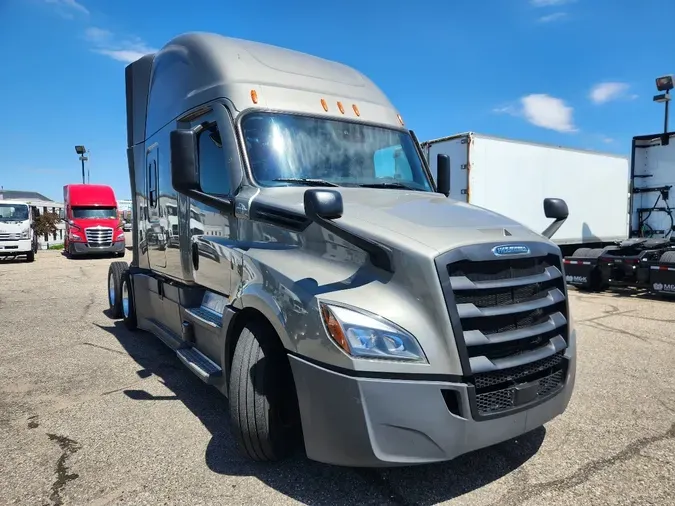 2024 FREIGHTLINER Cascadia 126705ae41b94a325fb97d0a38635166503