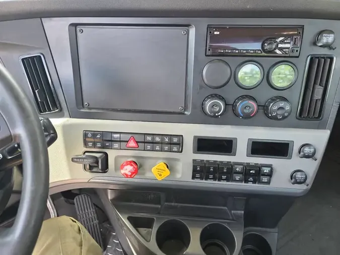 2019 FREIGHTLINER NEW CASCADIA PX12664
