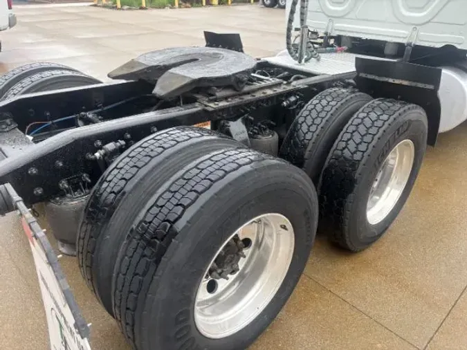 2020 Freightliner New Cascadia 126