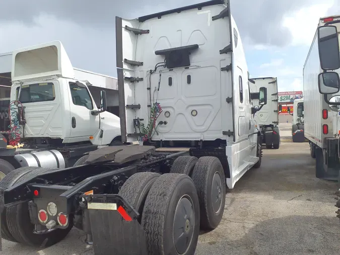 2019 FREIGHTLINER/MERCEDES CASCADIA 125