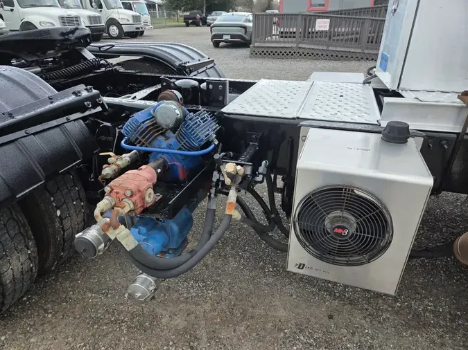 2018 FREIGHTLINER/MERCEDES CASCADIA 113