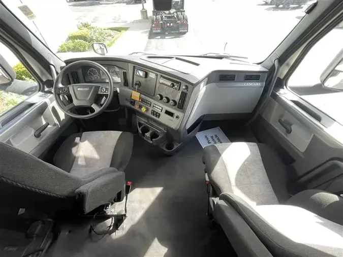 2020 FREIGHTLINER CA126