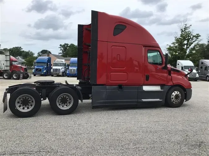 2020 FREIGHTLINER CASCADIA