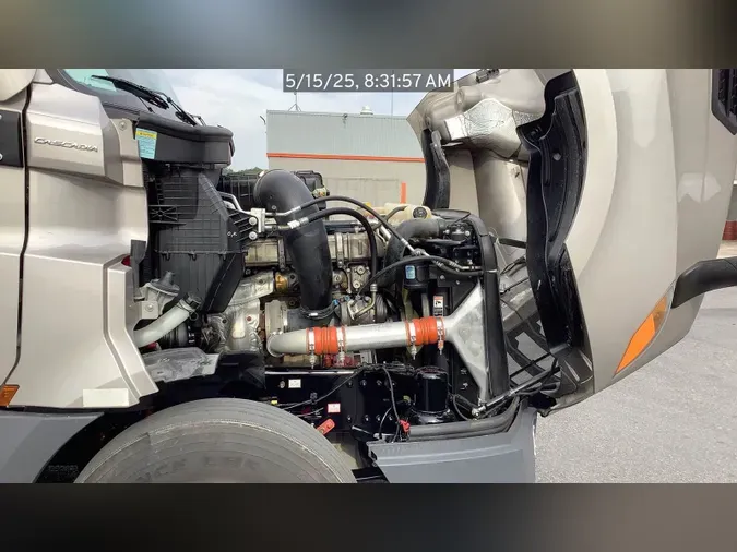 2021 Freightliner Cascadia