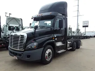 2019 FREIGHTLINER/MERCEDES CASCADIA 125