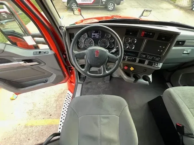 2019 Kenworth T680