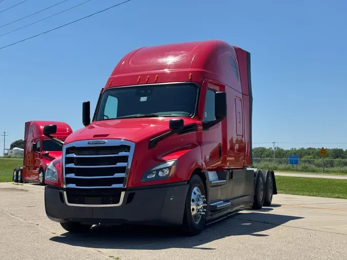 2023 FREIGHTLINER Cascadia 1267074cfa2816f4330169051890a575a99