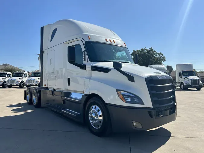 2020 Freightliner Cascadia