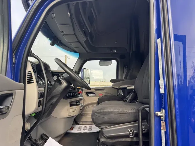 2022 Peterbilt 579