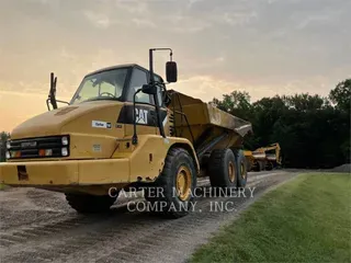 2011 Caterpillar 730