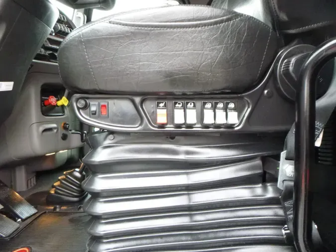 2022 Peterbilt 389