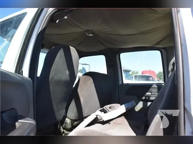 2005 FORD F750