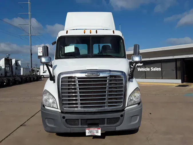 2015 FREIGHTLINER/MERCEDES CASCADIA 113