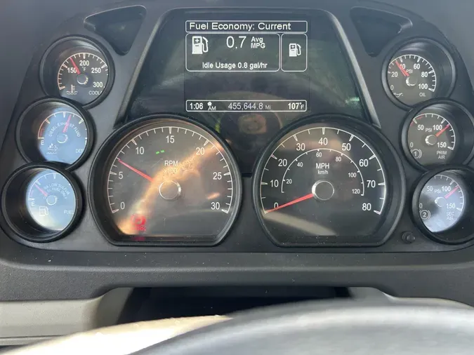 2020 Peterbilt 567