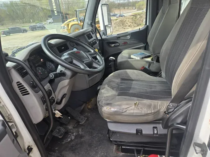 2016 Peterbilt 579