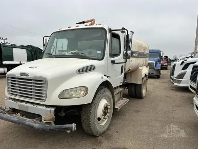 2007 FREIGHTLINER BUSINESS CLASS M2 106