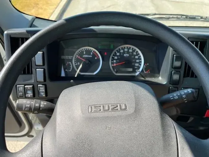 2023 Isuzu NPR-HD