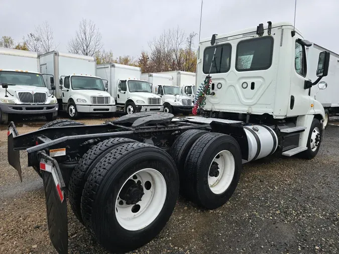 2018 FREIGHTLINER/MERCEDES CASCADIA 125