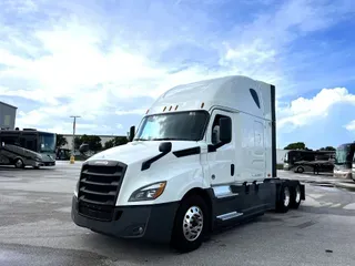 2020 FREIGHTLINER CASCADIA 126