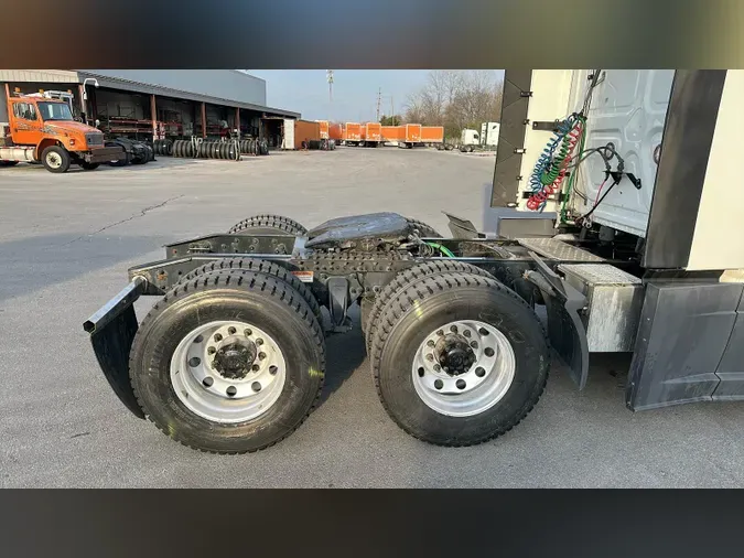 2022 Freightliner Cascadia 126709aa8d0c643289865d5afab37dea183