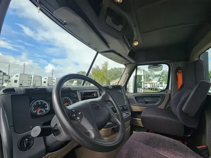 2018 FREIGHTLINER/MERCEDES CASCADIA 113709ddfbffa61f95038868d81f8a9620c