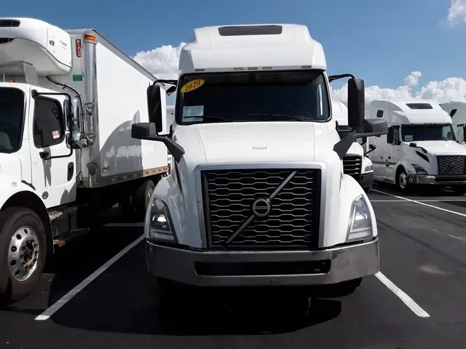 2020 VOLVO VNL64T-760