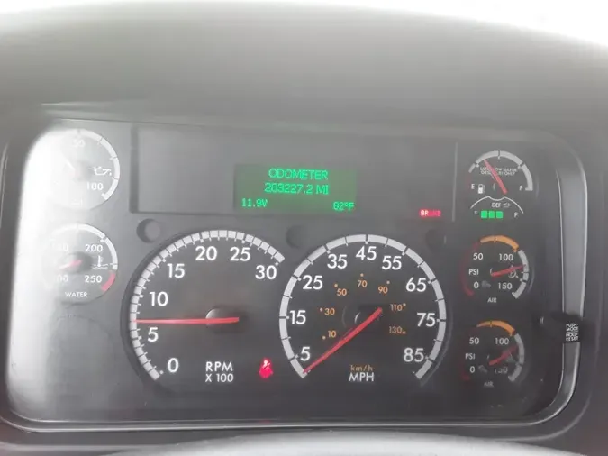 2018 FREIGHTLINER/MERCEDES M2 10670a0c1adf3047eca41739627b9c160ab