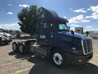 2017 FREIGHTLINER X12564ST