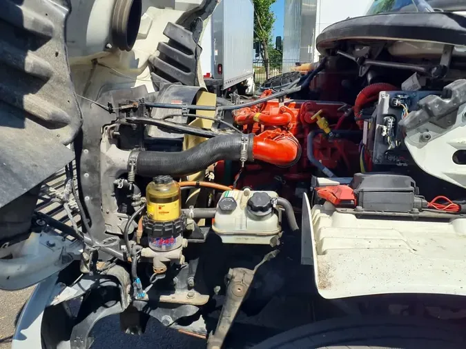 2019 FREIGHTLINER M2 106