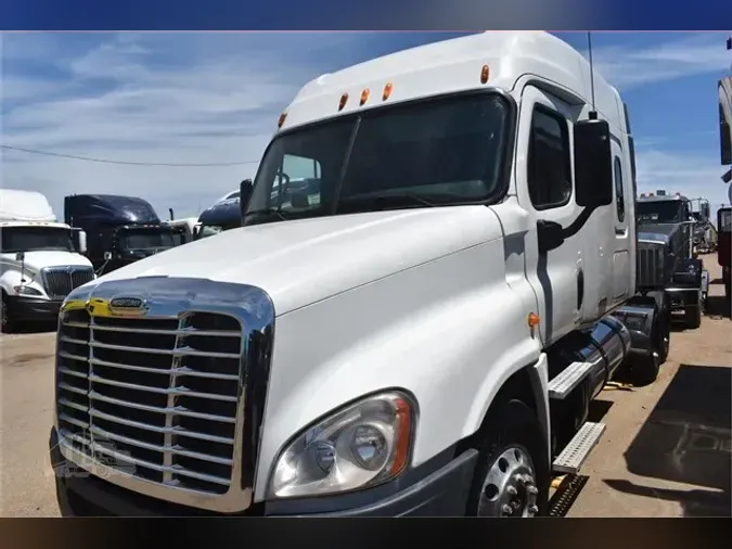 2012 FREIGHTLINER CASCADIA 125