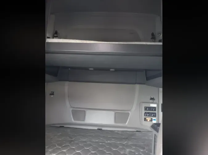 2020 NAVISTAR INTERNATIONAL LT625 SLPR CAB
