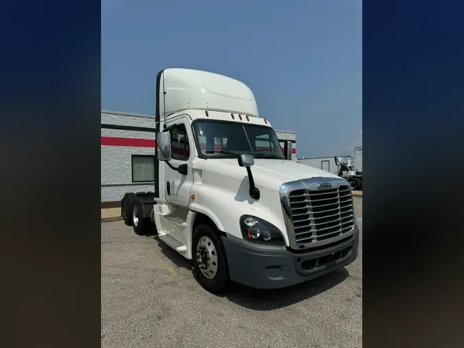 2018 FREIGHTLINER/MERCEDES CASCADIA 125