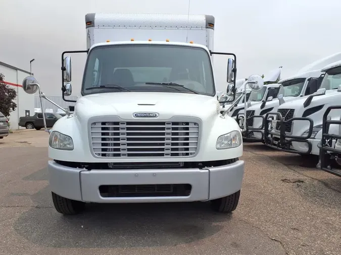 2019 FREIGHTLINER M2 106