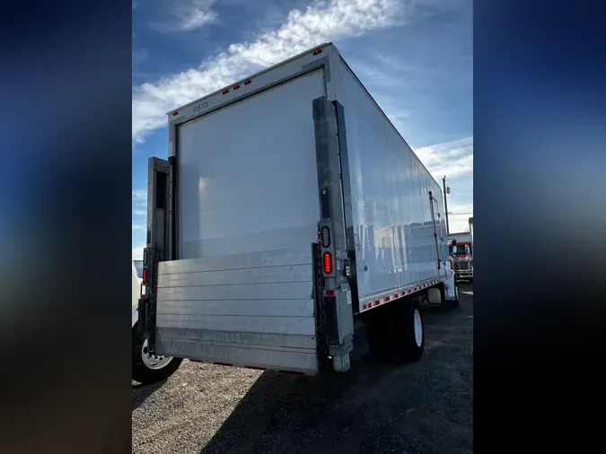 2019 FREIGHTLINER/MERCEDES M2 106