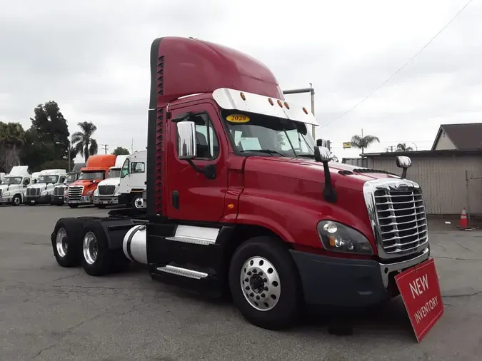 2020 FREIGHTLINER/MERCEDES CASCADIA 12570b8910f865ce67dca5592696d47f2c6