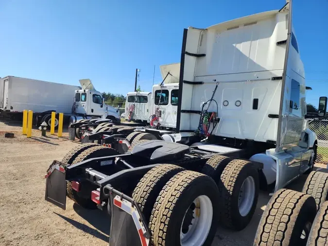 2019 NAVISTAR INTERNATIONAL LT625 SLPR CAB