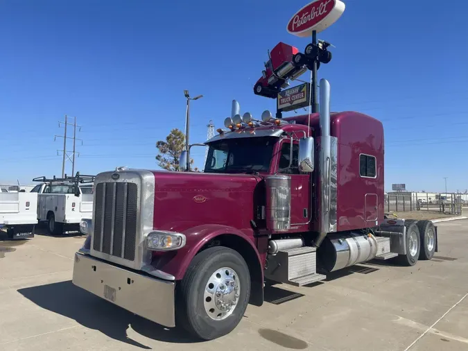 2023 Peterbilt 389