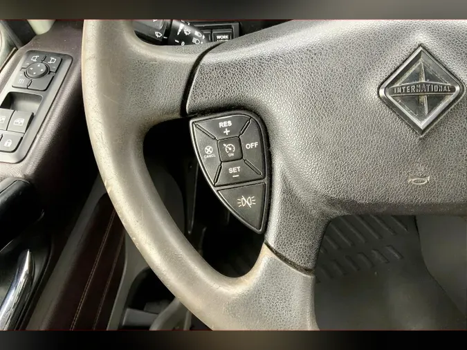 2022 INT LT625 6x4