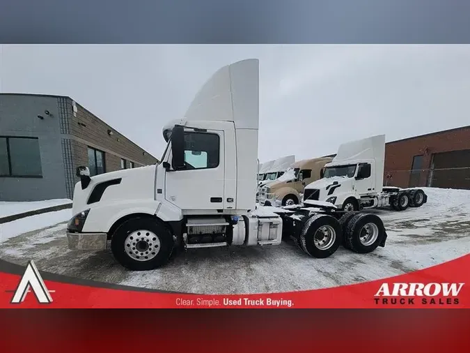 2018 VOLVO VNL300