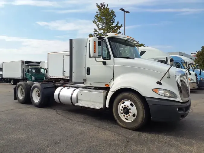 2017 NAVISTAR INTERNATIONAL PRO LF687