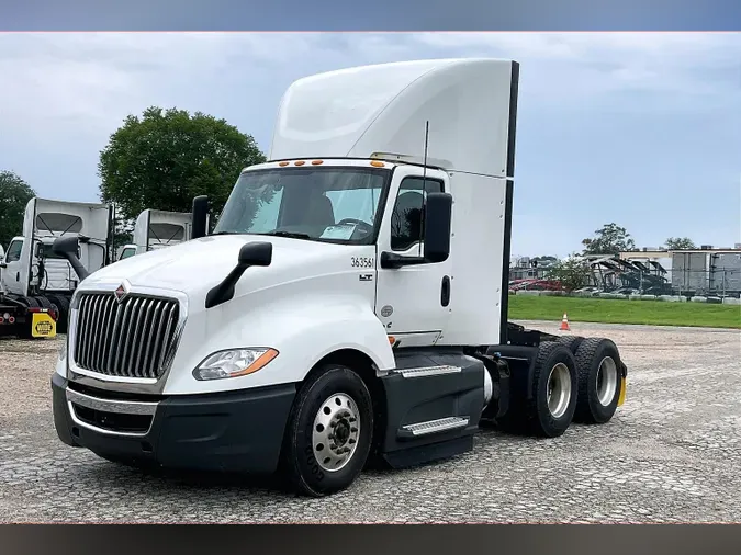 2022 INT LT625 6x4